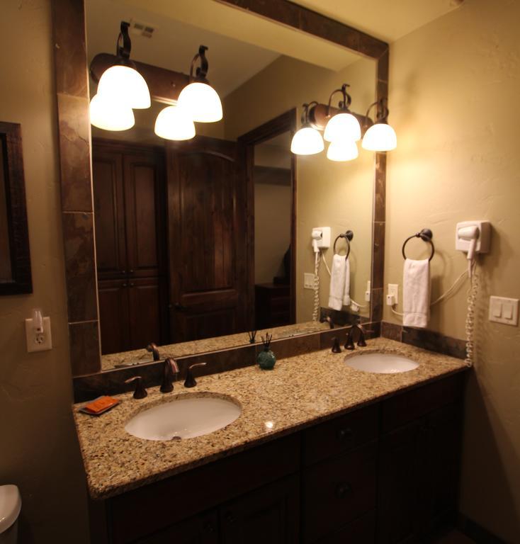 Canyon Villas At Coral Ridge ワシントン エクステリア 写真