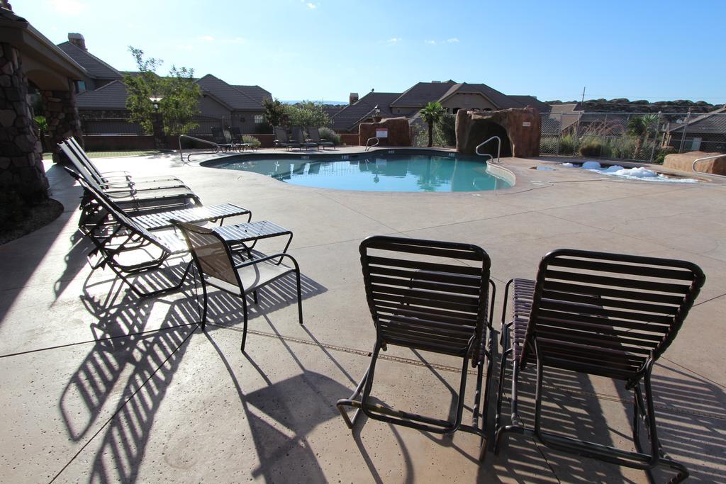 Canyon Villas At Coral Ridge ワシントン エクステリア 写真