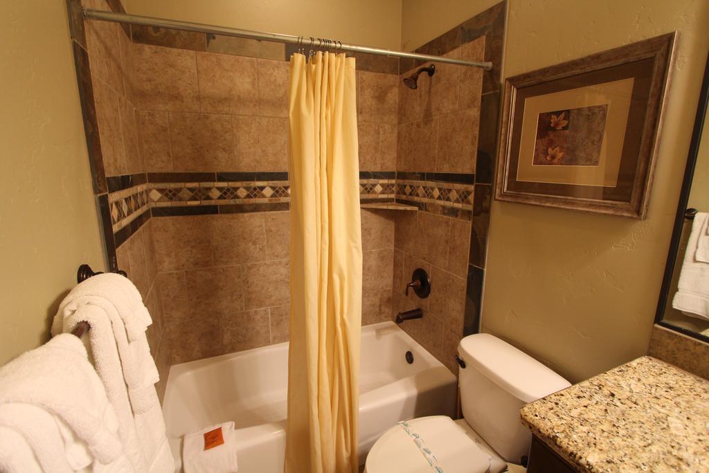 Canyon Villas At Coral Ridge ワシントン エクステリア 写真