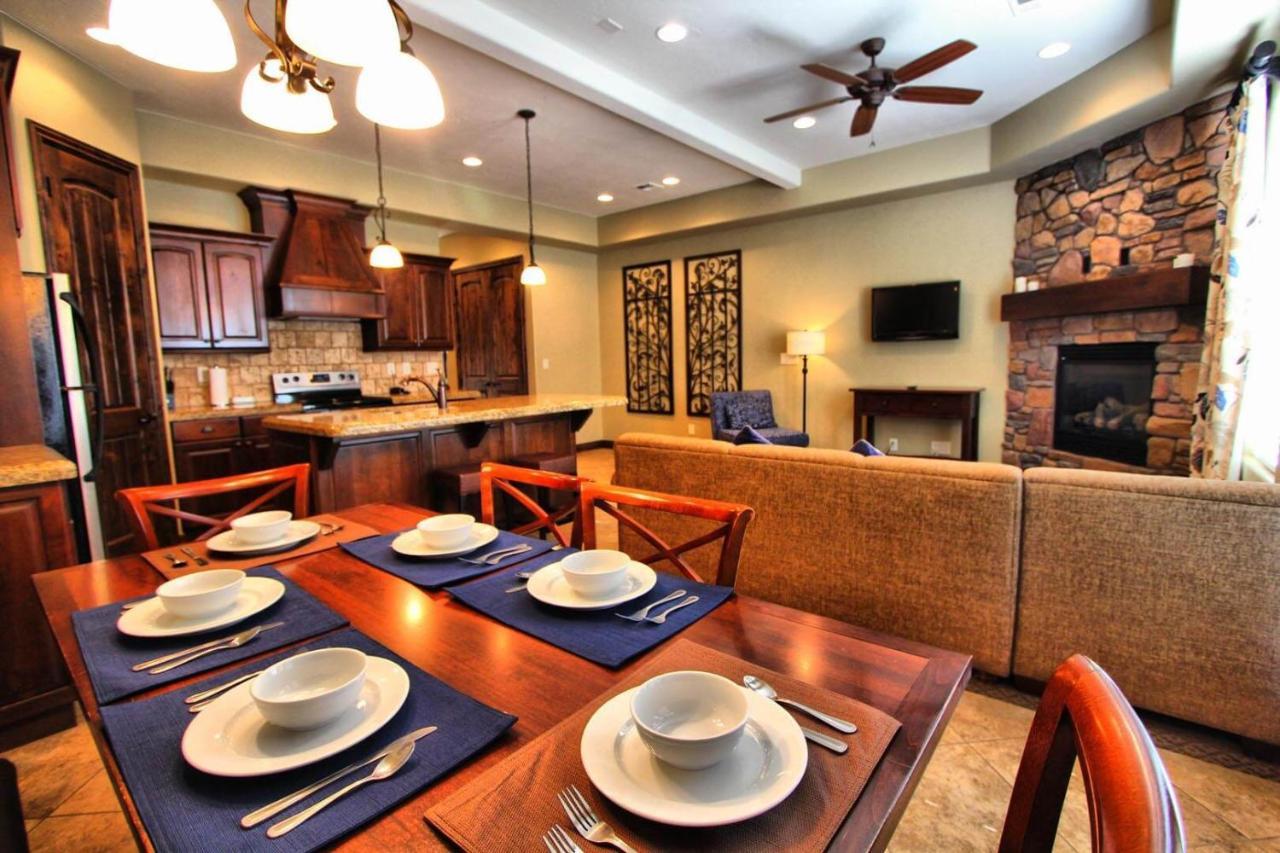 Canyon Villas At Coral Ridge ワシントン エクステリア 写真