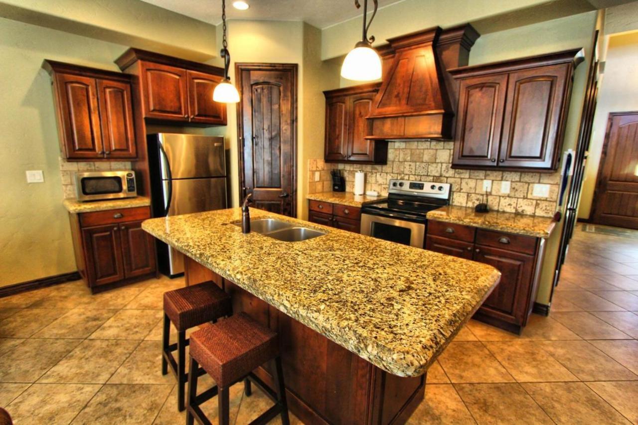 Canyon Villas At Coral Ridge ワシントン エクステリア 写真